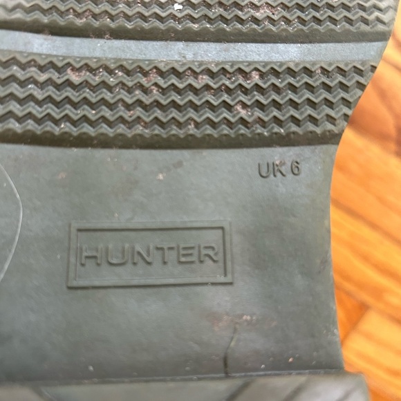 Hunter Insulated Commando Boots, size 8 - Picture 10 of 13